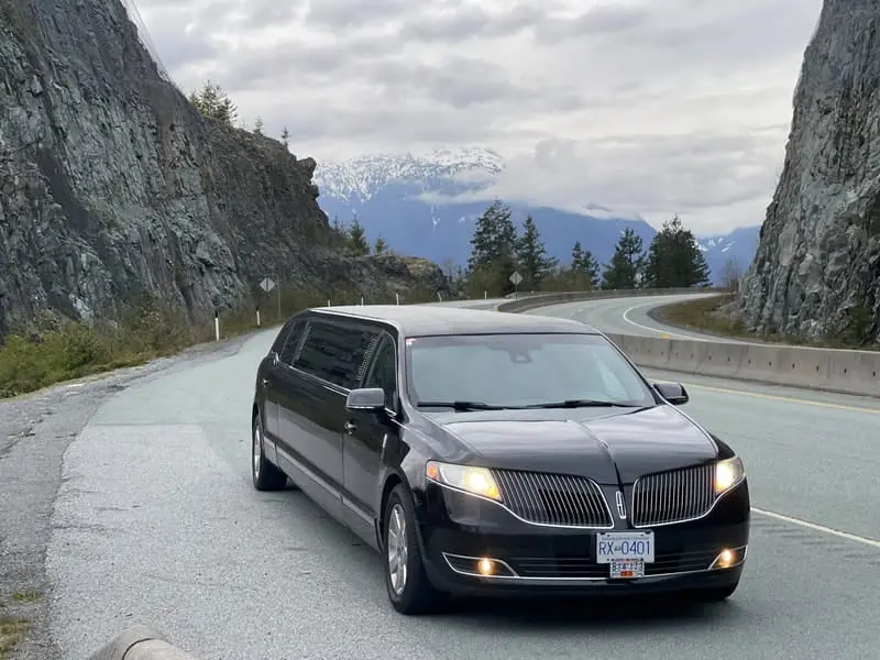 Lincoln MKT Executive Stretch img 3959